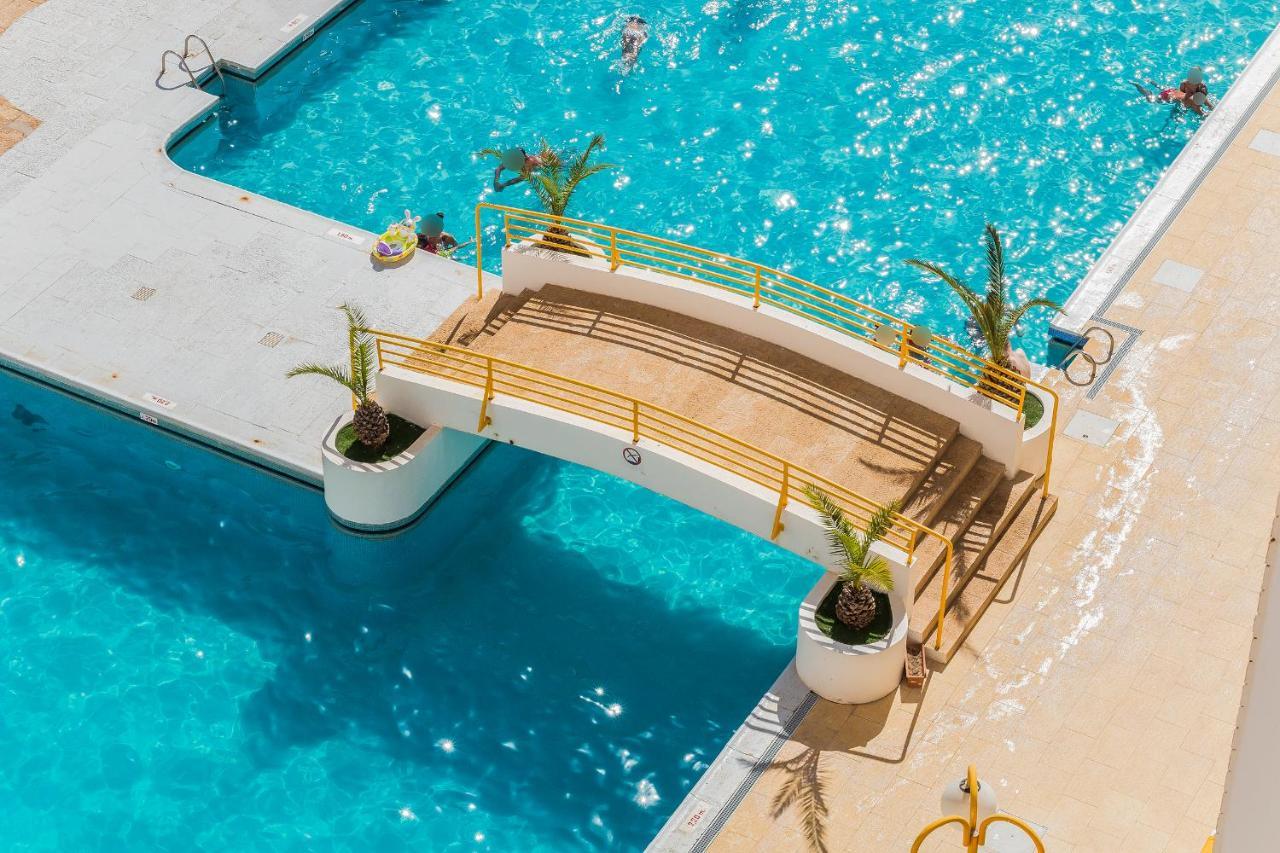 Sunny Flat W/ Balcony & Pool By Lovelystay Portimão Dış mekan fotoğraf